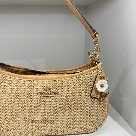 NWT COACH Teri Shoulder Bag With Charm CEC43 straw/Im/Toast - Picture 2 of 7